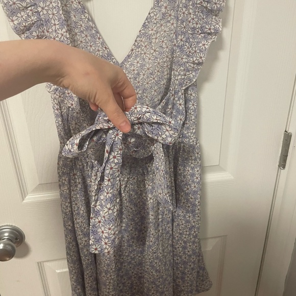 Light purple and white floral print - Picture 5 of 5